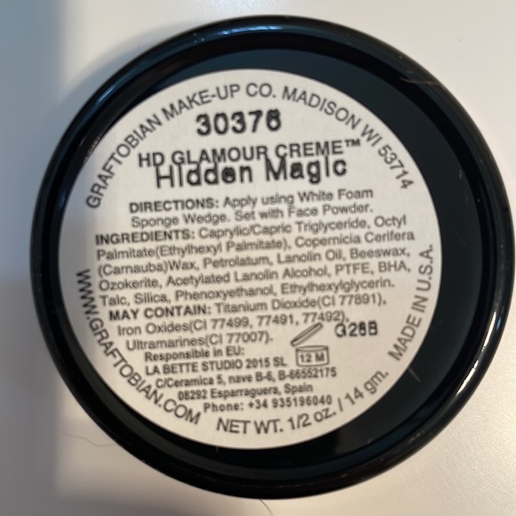 Bundle of Two Brand New Graftobian HD Glamour Creme Professional Makeup - Picture 4 of 6